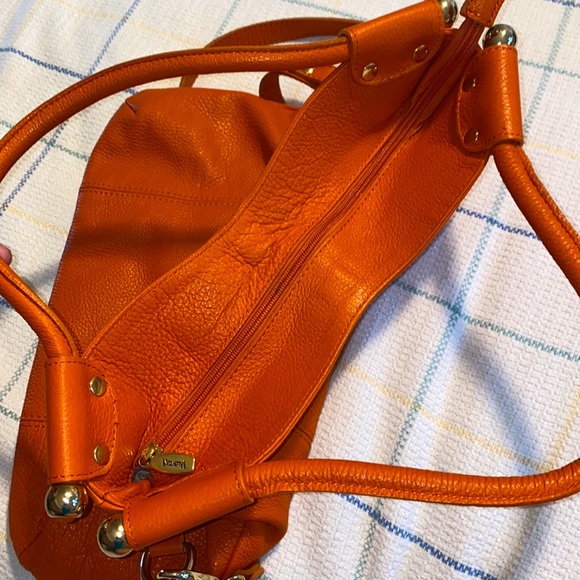 Valentina Italian Leather Handbag - Picture 8 of 10